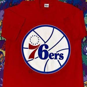 90s Salem Sports Philadelphia 76ers T-shirt Large